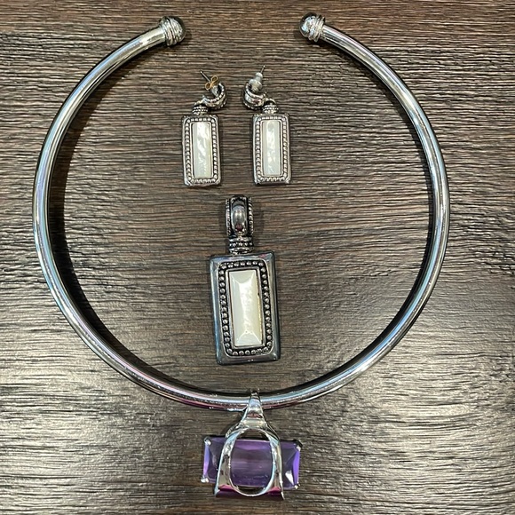 Premier Designs Jewelry - Premier Design silver collar with pendant and earrings